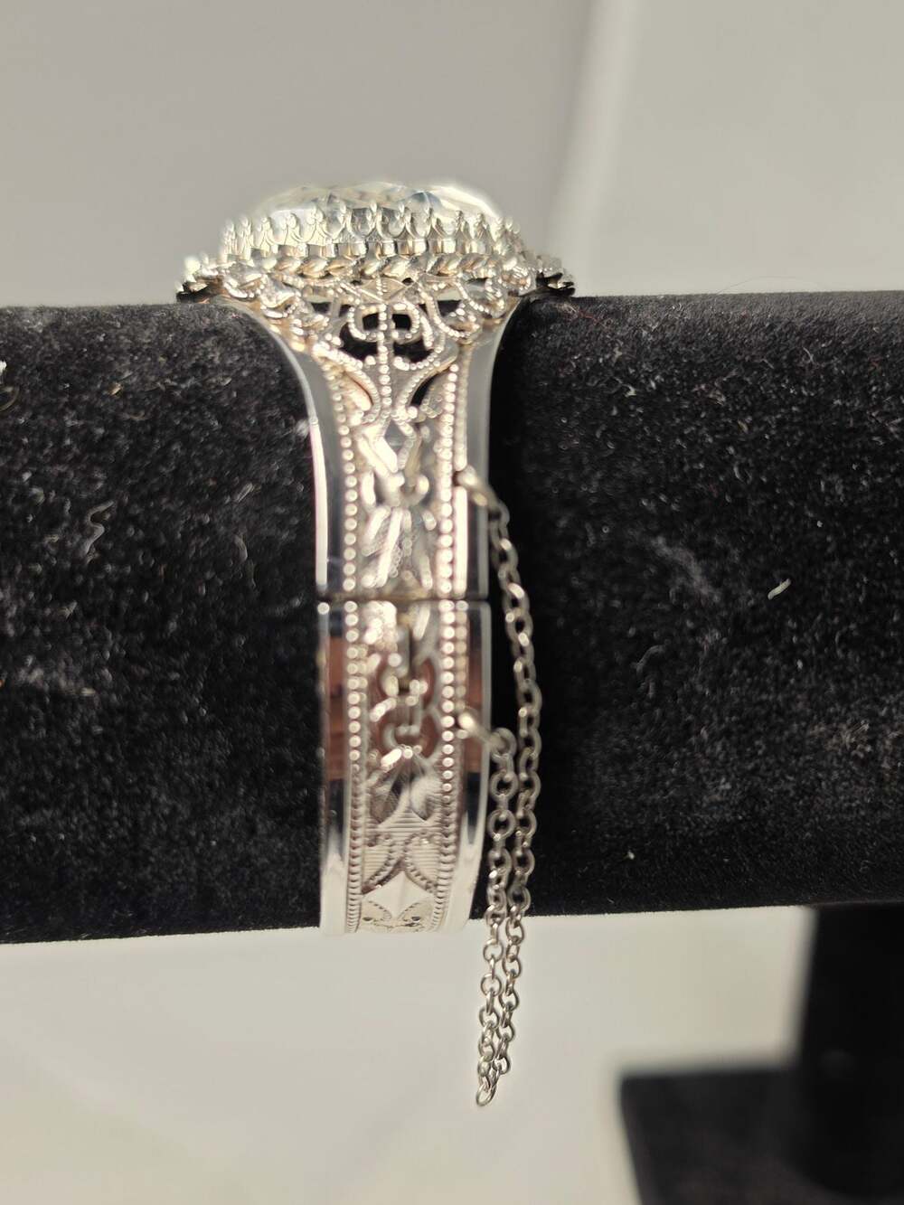 Vintage Whiting & Davis Silver Tone Filigree Hinged Bracelet - Picture 3 of 8